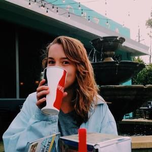 Meet your Posher, Harper